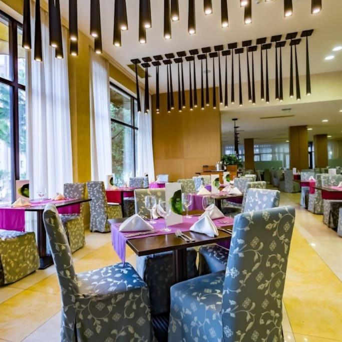 Cozy Apartment In Barcelo Royal Beach Hotel ***** Sunny Beach Eksteriør billede