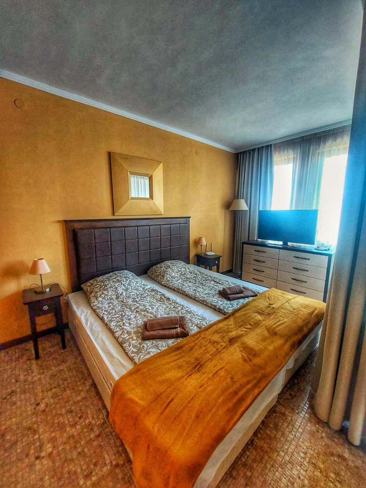 Cozy Apartment In Barcelo Royal Beach Hotel ***** Sunny Beach Eksteriør billede