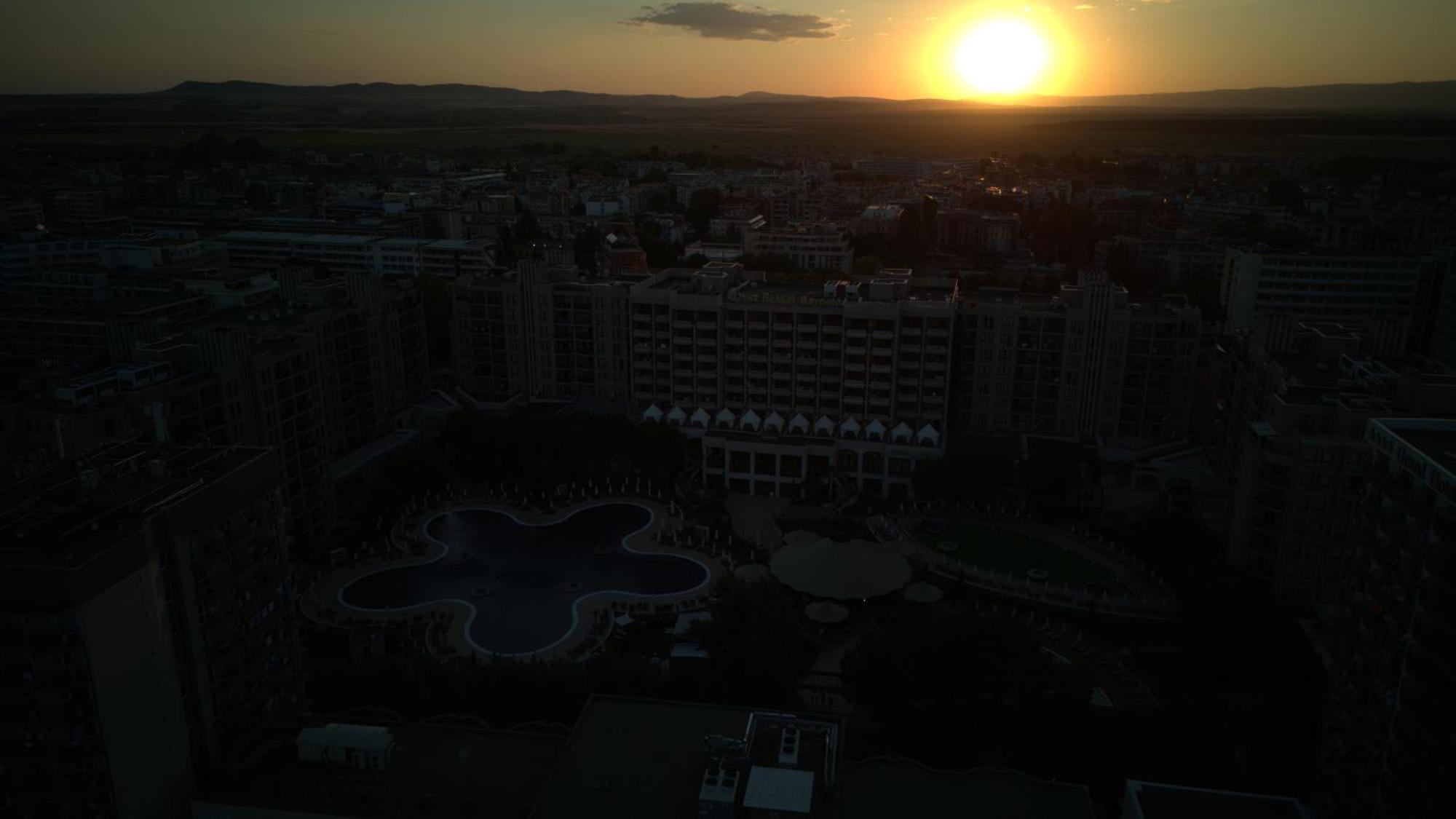 Cozy Apartment In Barcelo Royal Beach Hotel ***** Sunny Beach Eksteriør billede